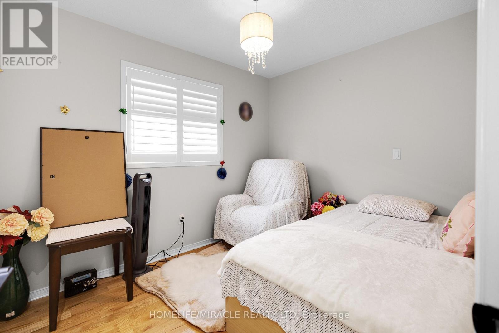 Photo 26 of 49 Sedgewick Circle, Brampton ON