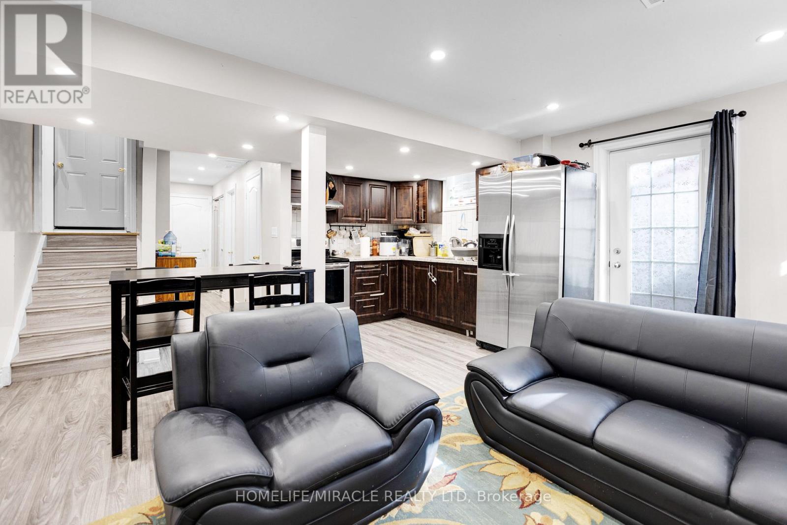 Photo 44 of 49 Sedgewick Circle, Brampton ON
