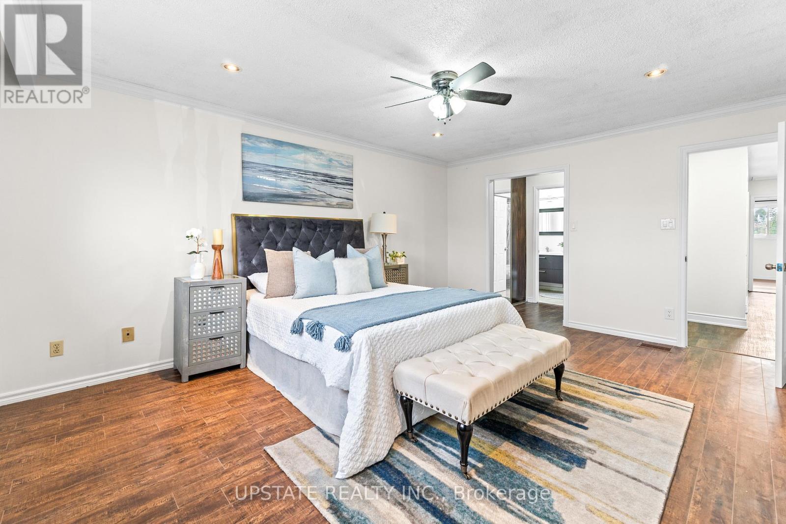 Photo 18 of 75 Winterfold Drive, Brampton ON