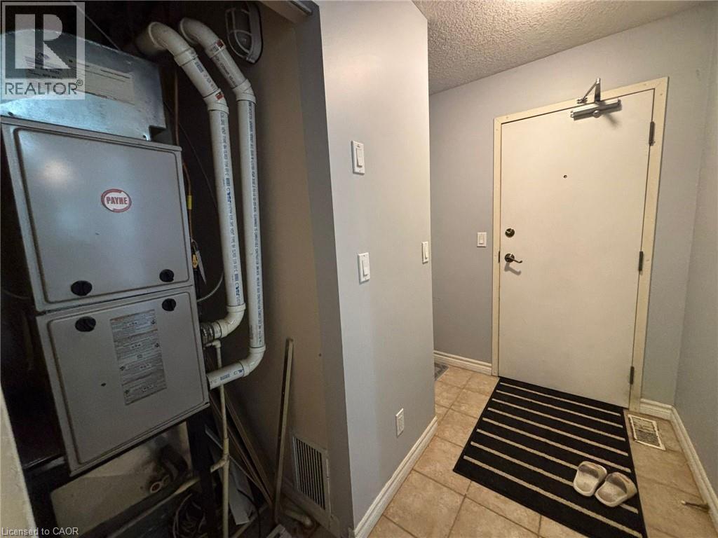 Photo 10 of 124 King Street N Unit 1, Waterloo ON