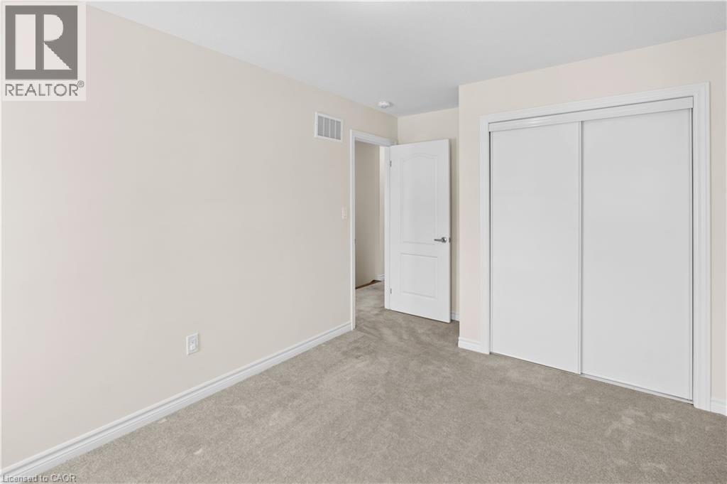Photo 14 of 158 Andover Drive Drive, Breslau ON