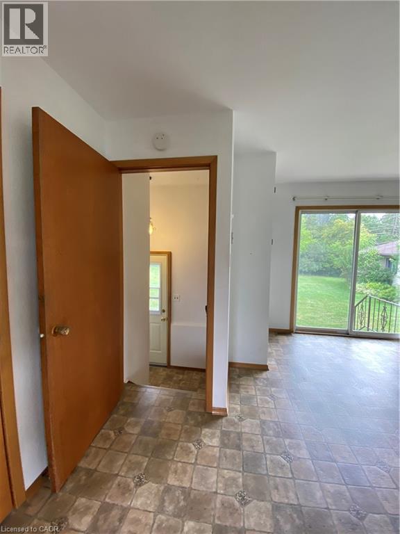 Photo 18 of 277 Pottruff Road, Paris ON