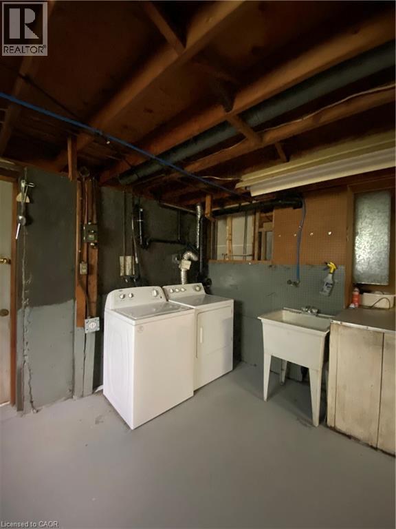 Photo 24 of 277 Pottruff Road, Paris ON