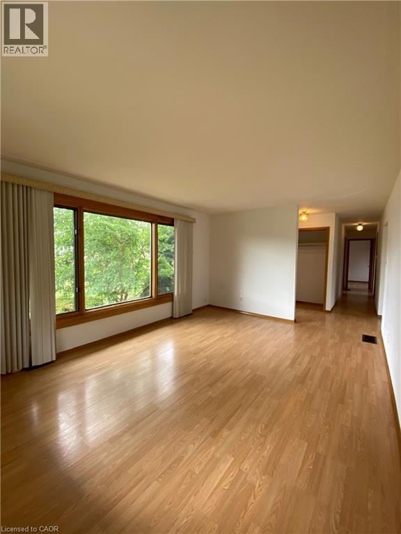 Photo 5 of 277 Pottruff Road, Paris ON
