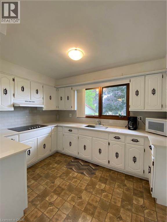 Photo 8 of 277 Pottruff Road, Paris ON