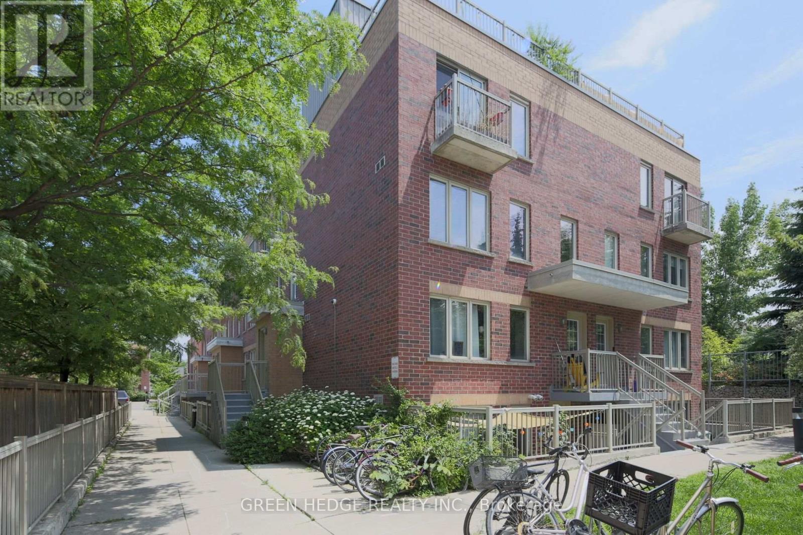 Photo 1 of 218 20 Elsie Lane, Toronto ON
