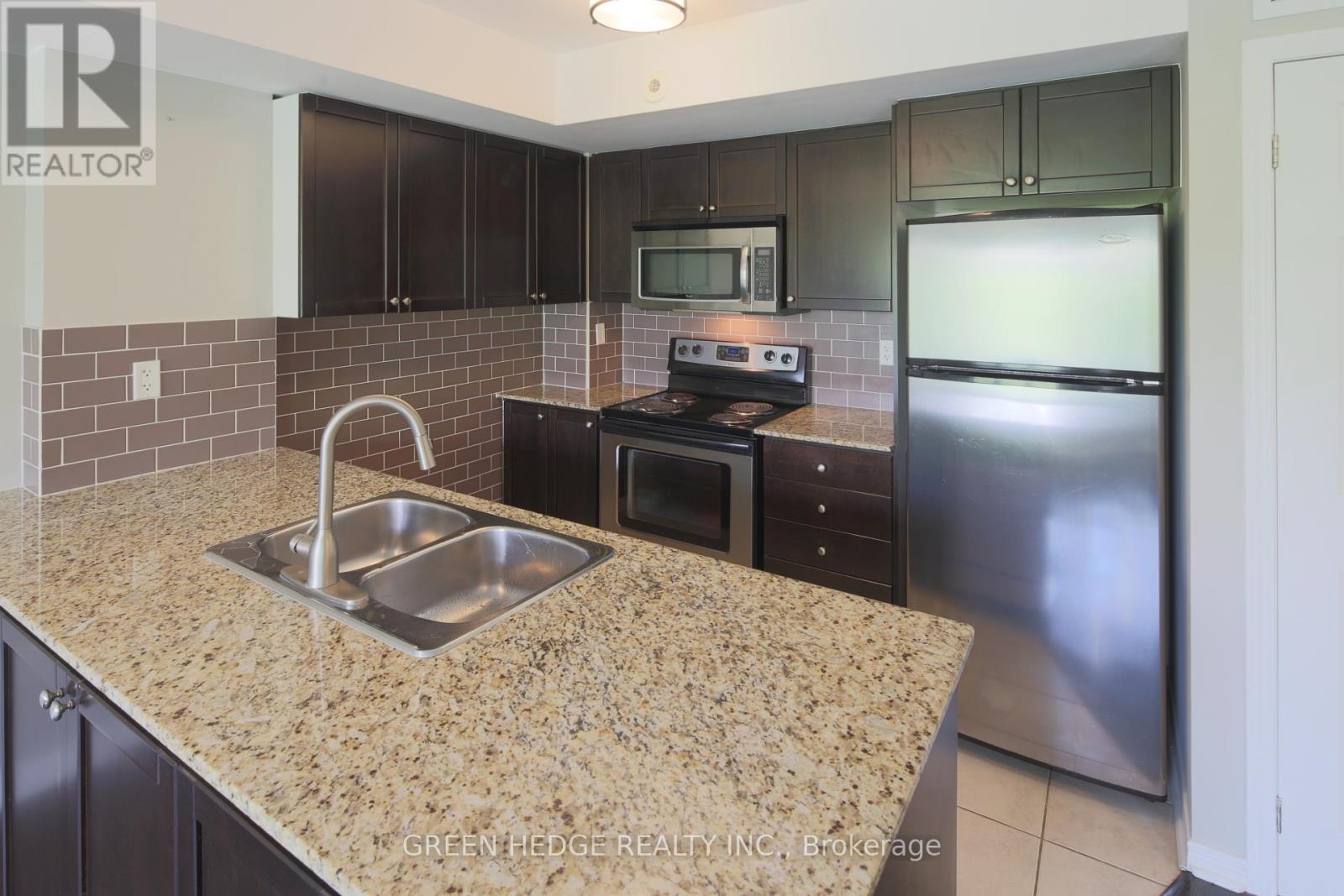 Photo 5 of 218 20 Elsie Lane, Toronto ON