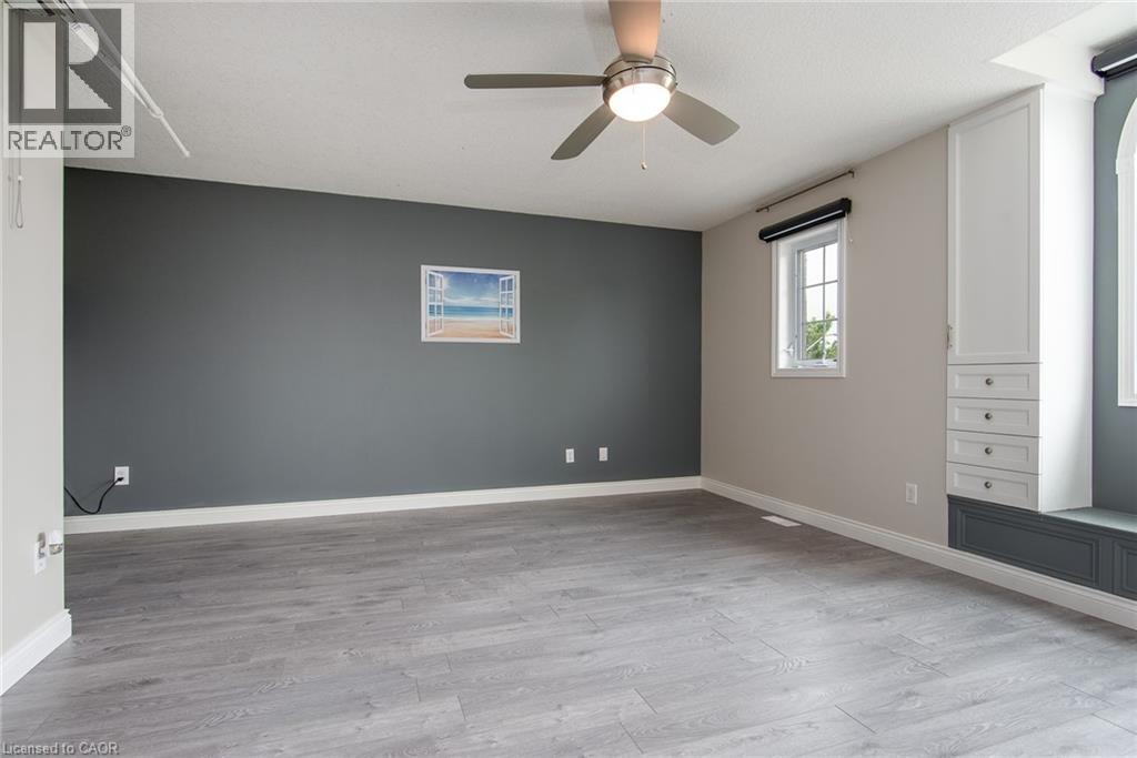 Photo 33 of 178 Ferris Drive, Wellesley ON