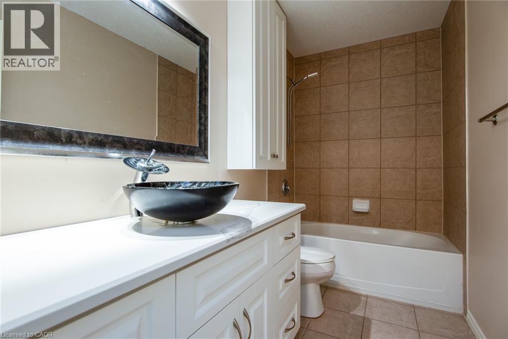 Photo 40 of 178 Ferris Drive, Wellesley ON