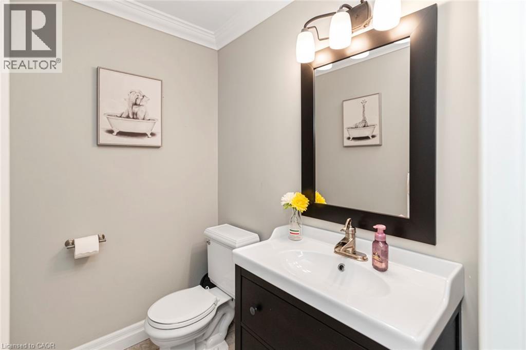 Photo 15 of 755 Templemead Drive, Hamilton ON