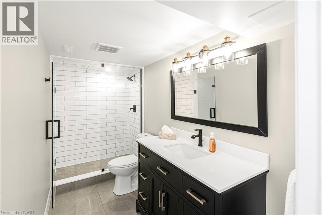 Photo 32 of 755 Templemead Drive, Hamilton ON