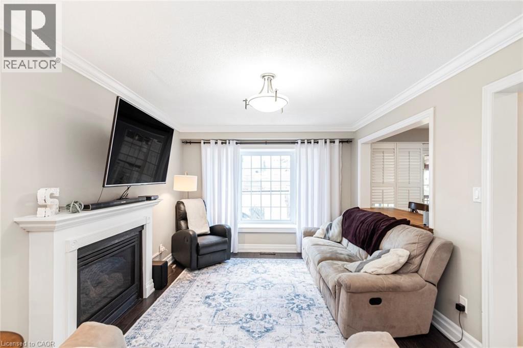 Photo 6 of 755 Templemead Drive, Hamilton ON