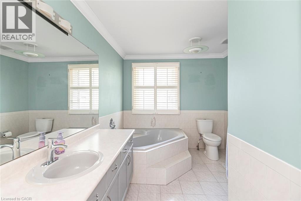 Photo 27 of 755 Templemead Drive, Hamilton ON