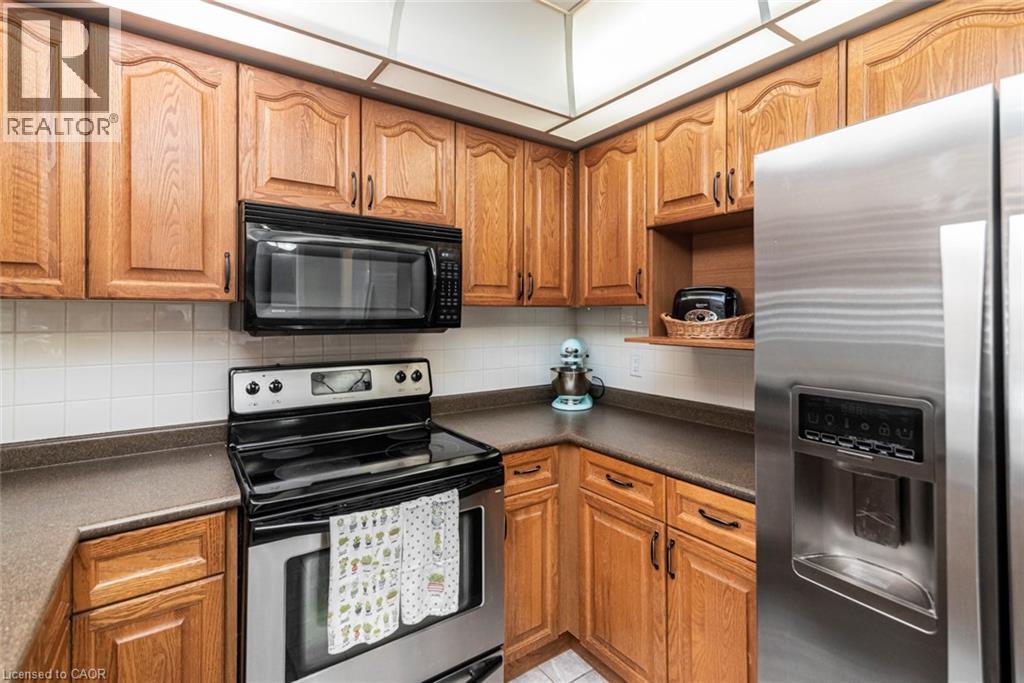 Photo 9 of 755 Templemead Drive, Hamilton ON