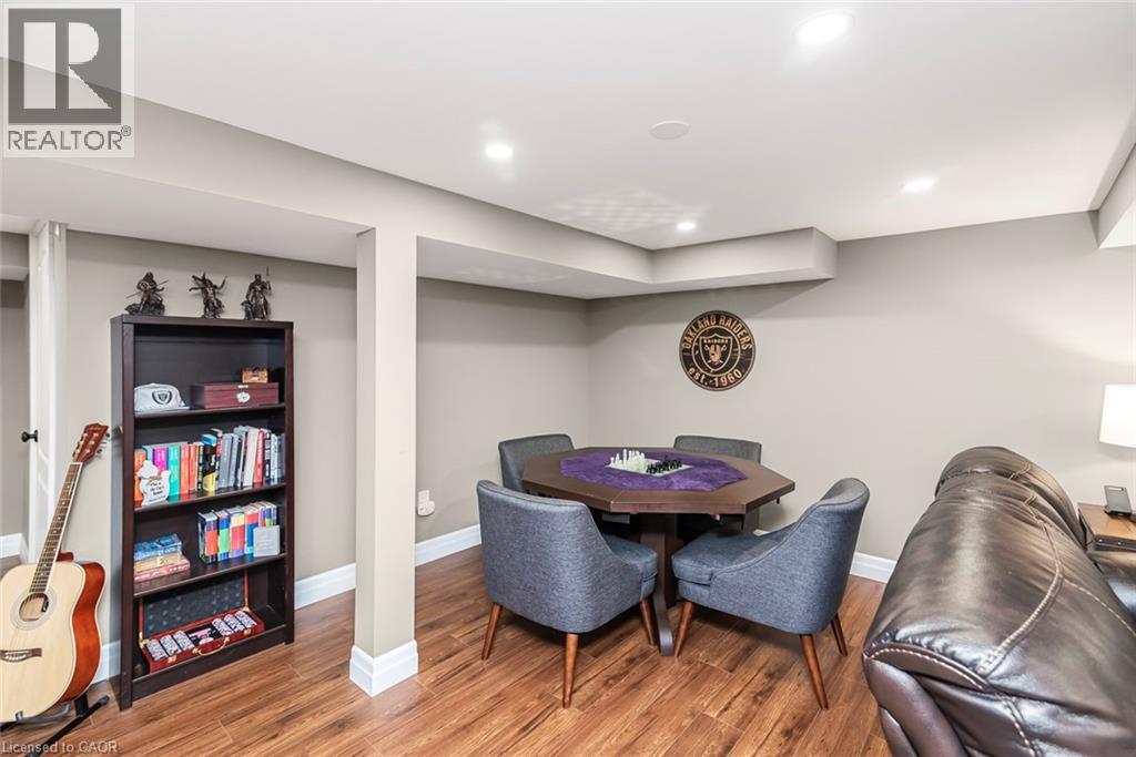 Photo 35 of 755 Templemead Drive, Hamilton ON