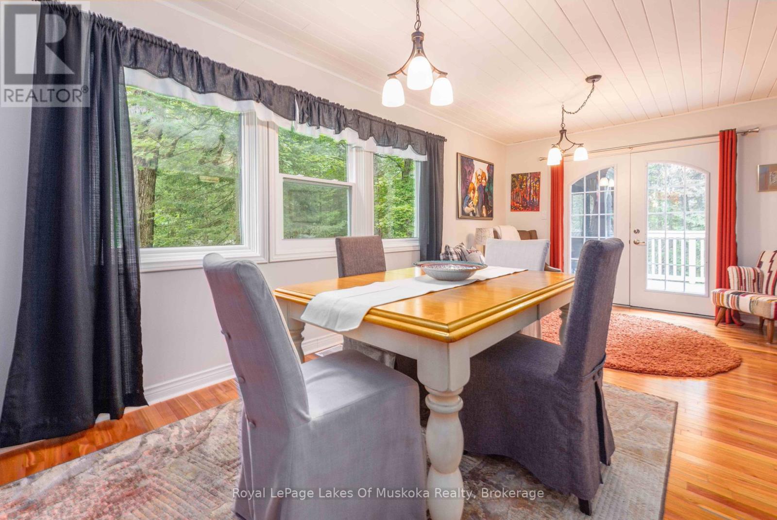 1588 SKYLINE DRIVE - 10