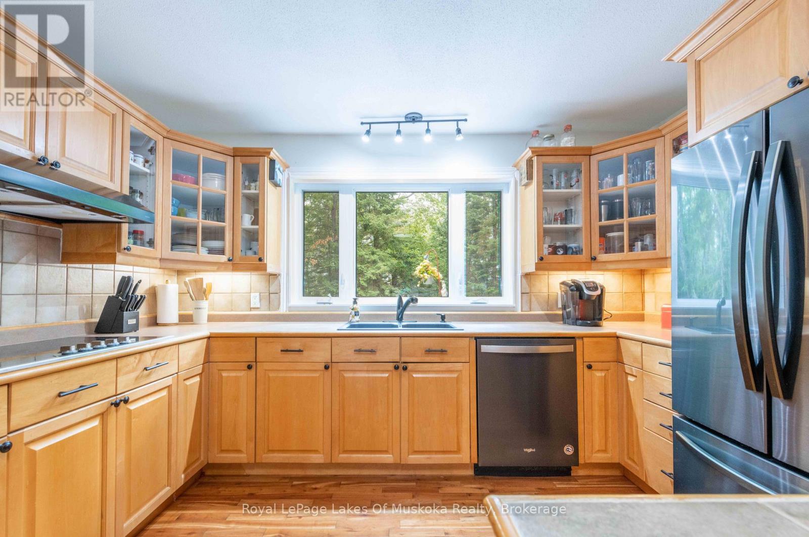 1588 SKYLINE DRIVE - 8