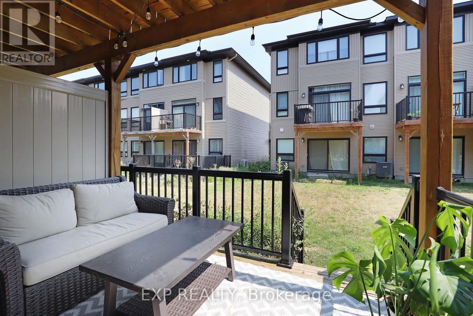 Photo 35 of 311 Twinflower Way, Ottawa ON