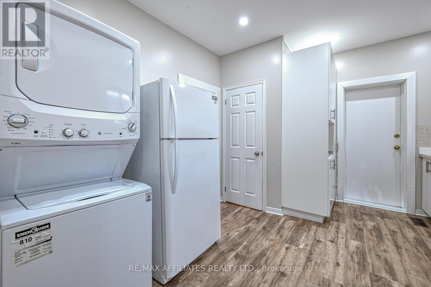 Photo 16 of 8 Winnifred Street N, Smiths Falls ON
