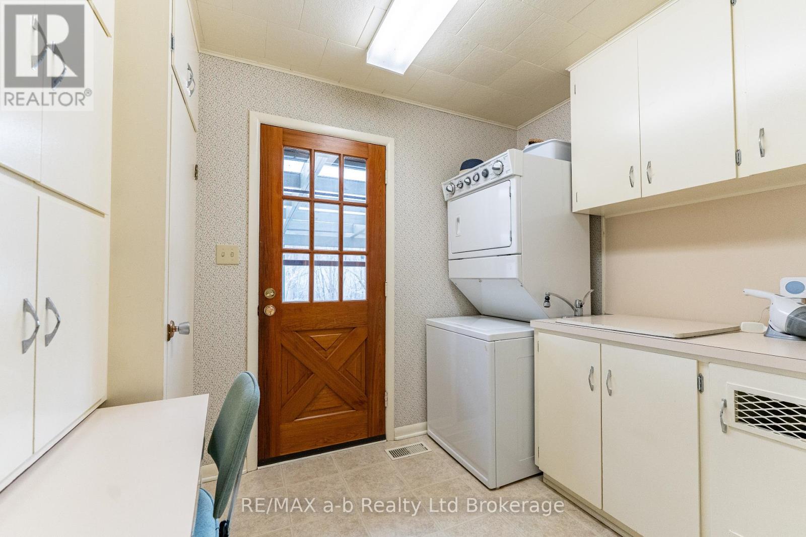 Photo 16 of 41 Parkwood Drive, Tillsonburg ON