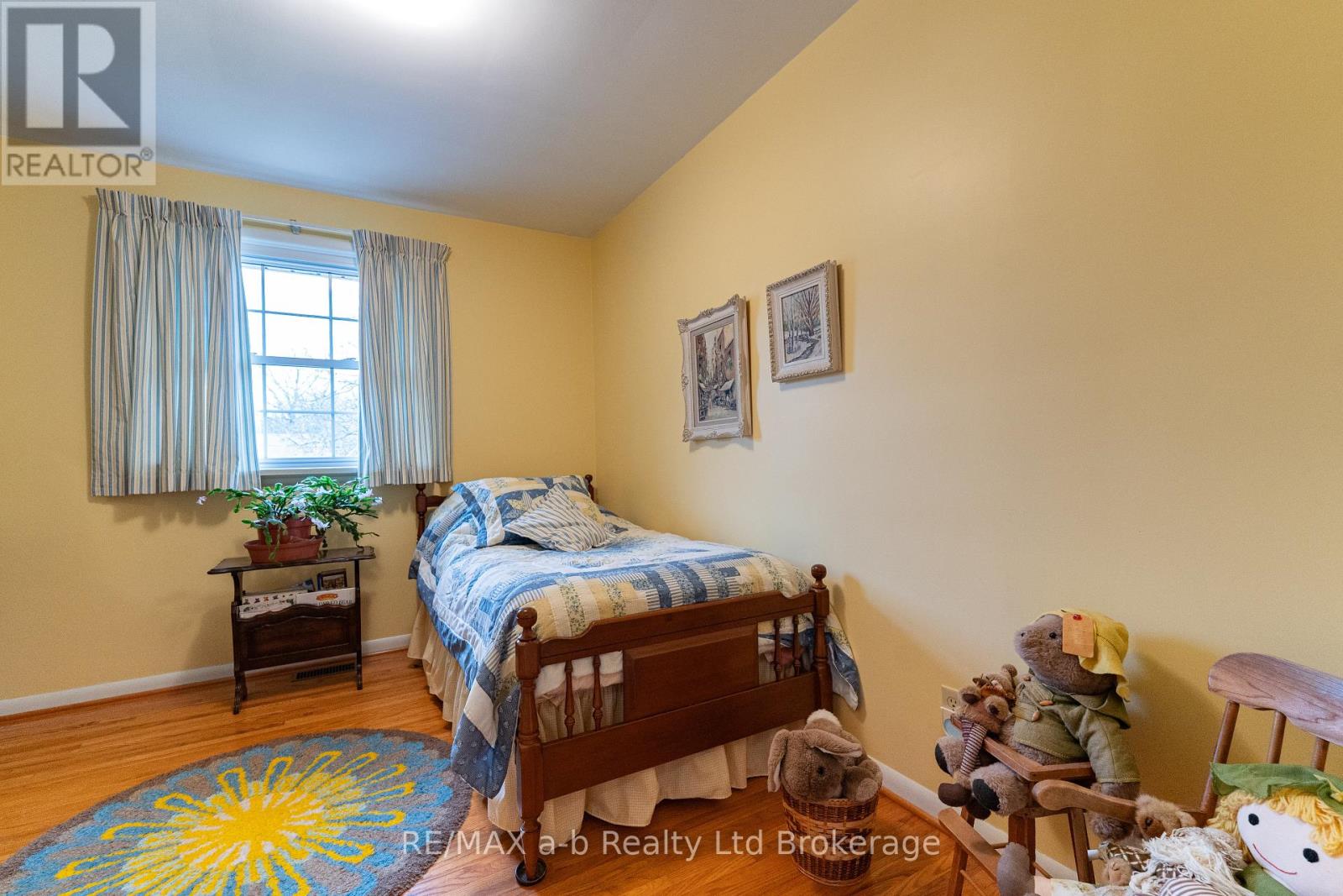 Photo 21 of 41 Parkwood Drive, Tillsonburg ON