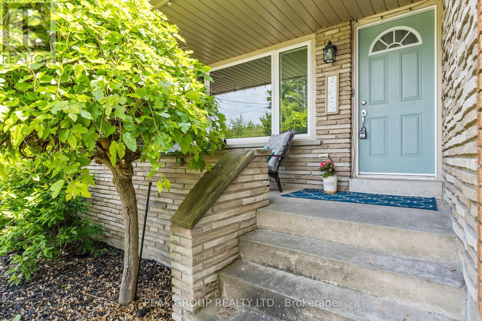 Photo 3 of 47 David Street, Welland ON