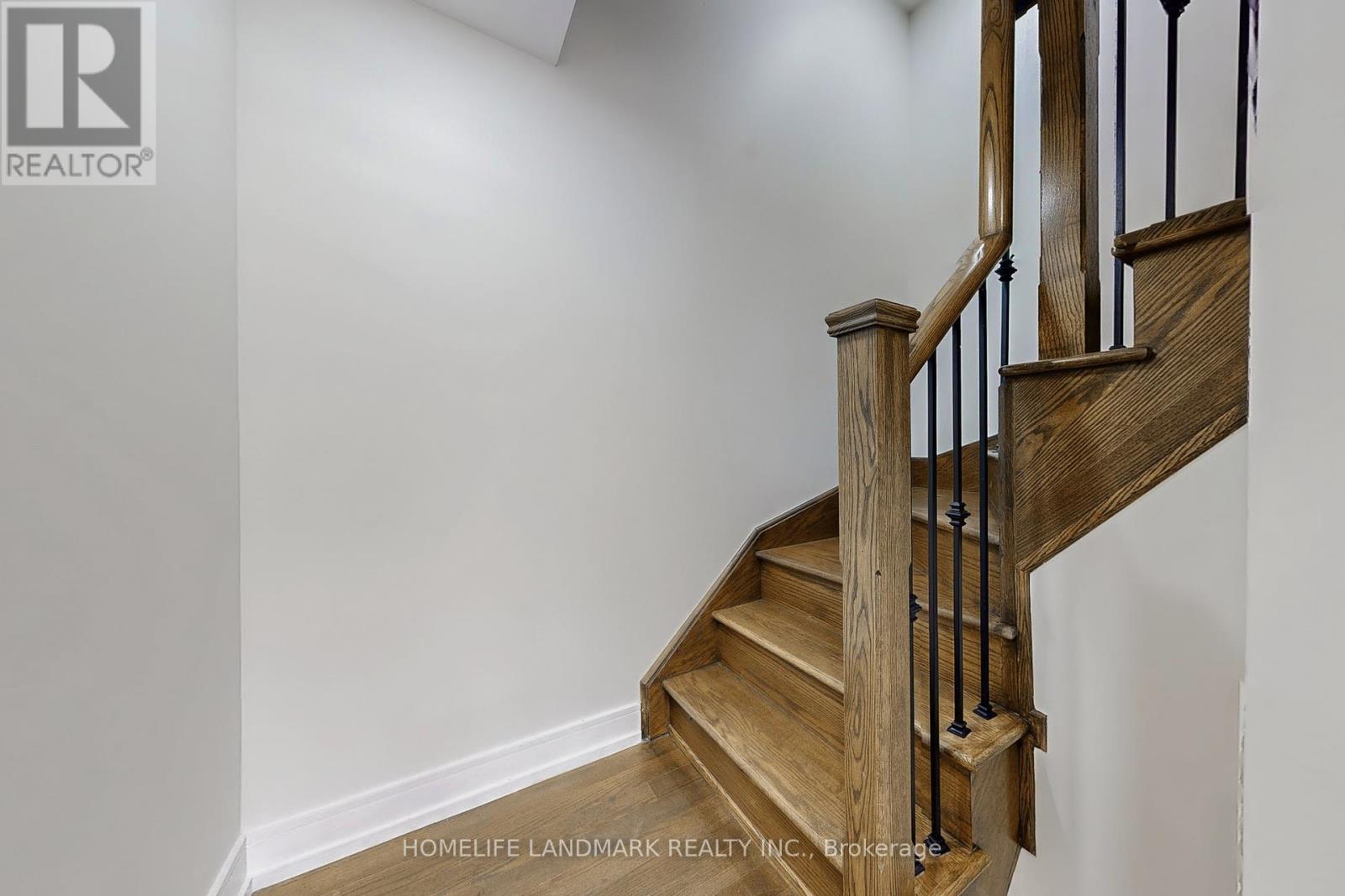 Photo 12 of 2503 30 Westmeath Lane, Markham ON