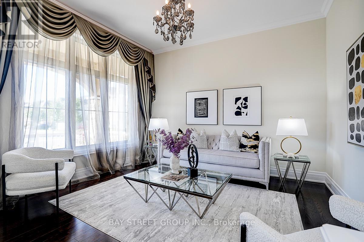 Photo 19 of 80 Lady Jessica Dr Drive N, Vaughan ON