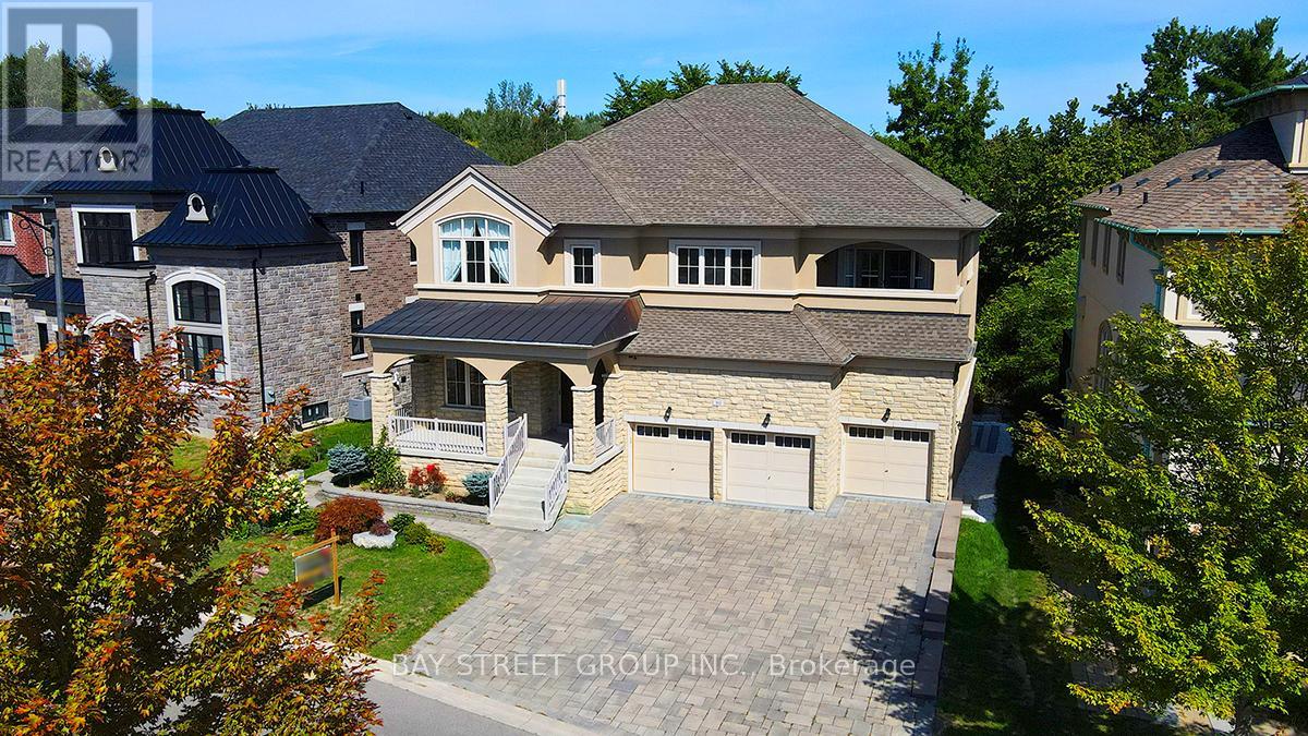 Photo 7 of 80 Lady Jessica Dr Drive N, Vaughan ON