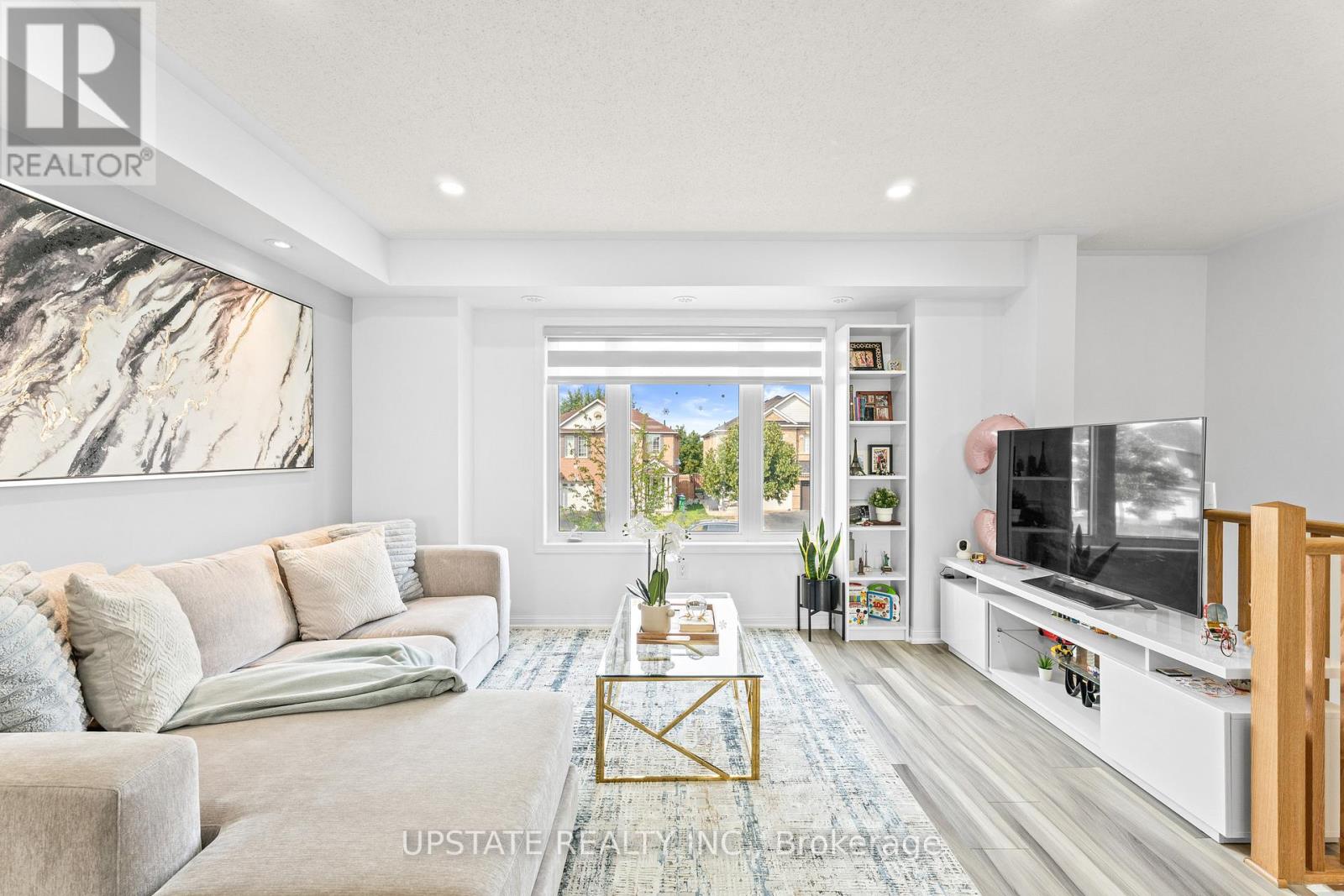 Photo 7 of 37 250 Sunny Meadow Boulevard, Brampton ON