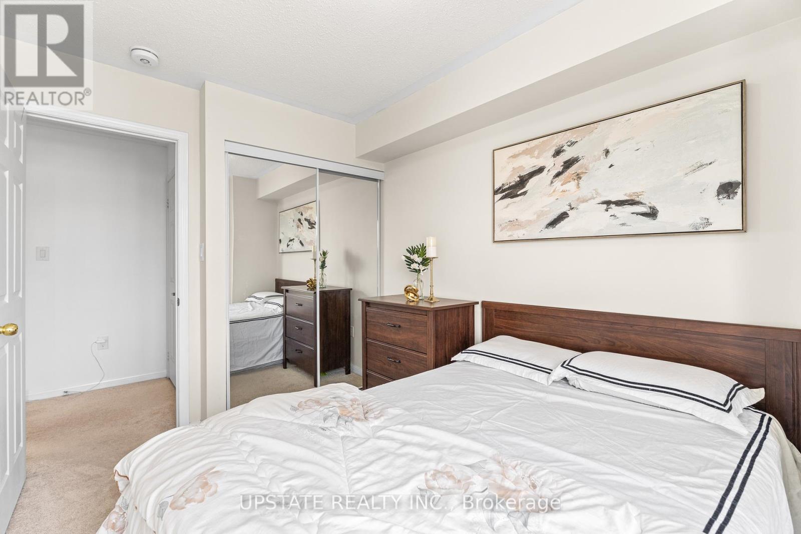 Photo 27 of 37 250 Sunny Meadow Boulevard, Brampton ON