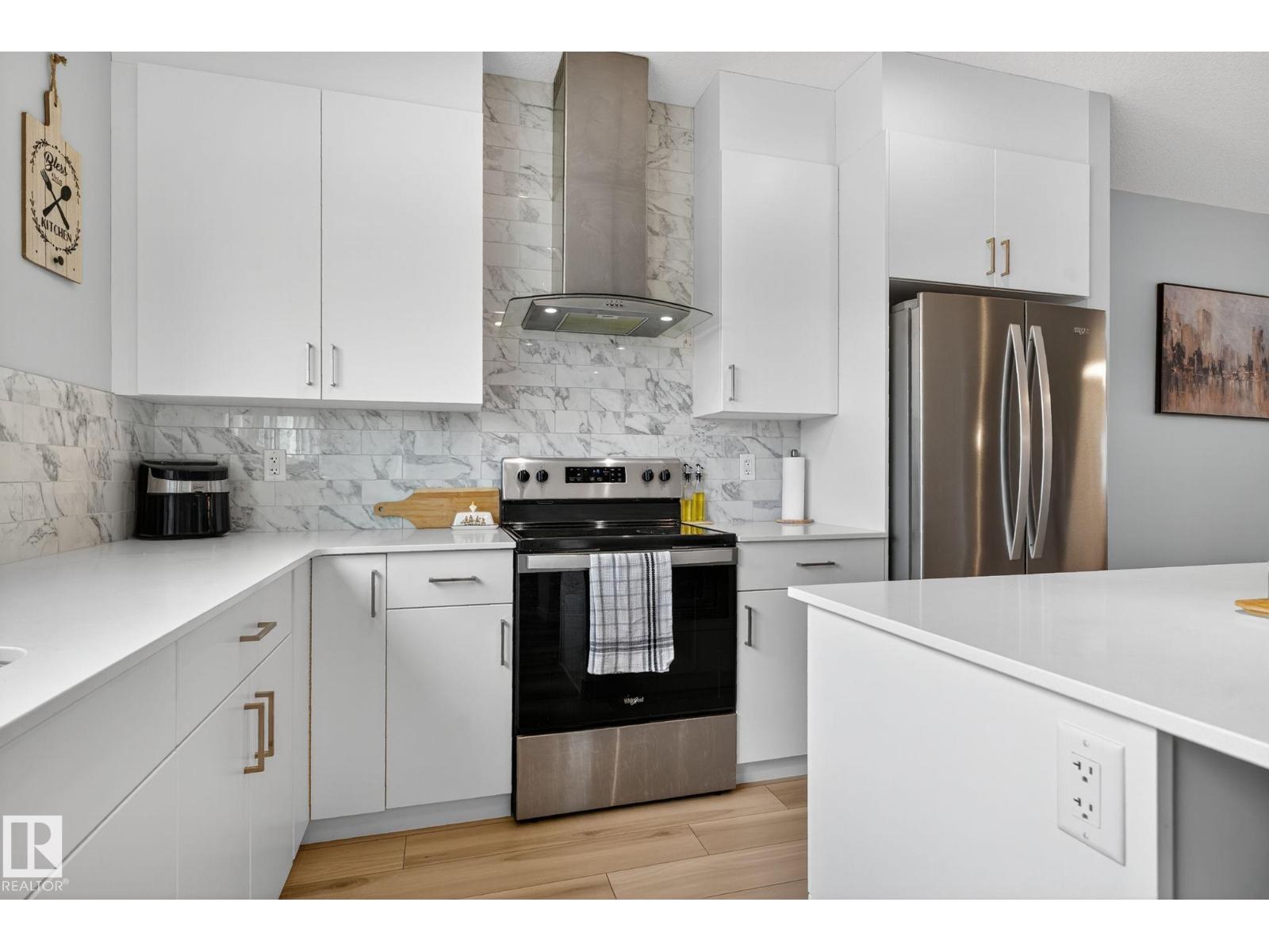 Photo 18 of 1213 16 A St Nw Nw, Edmonton AB