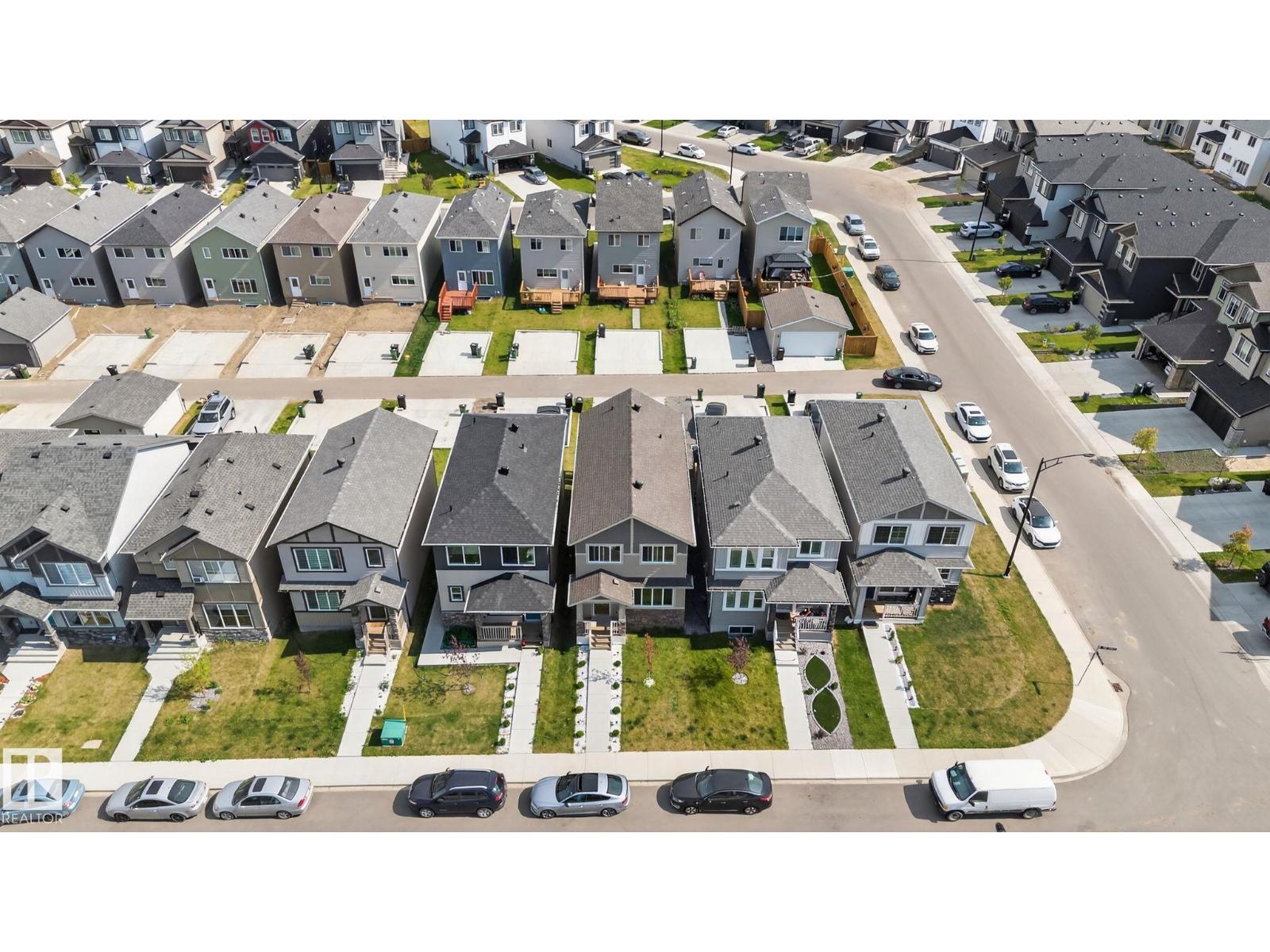 Photo 41 of 1213 16 A St Nw Nw, Edmonton AB
