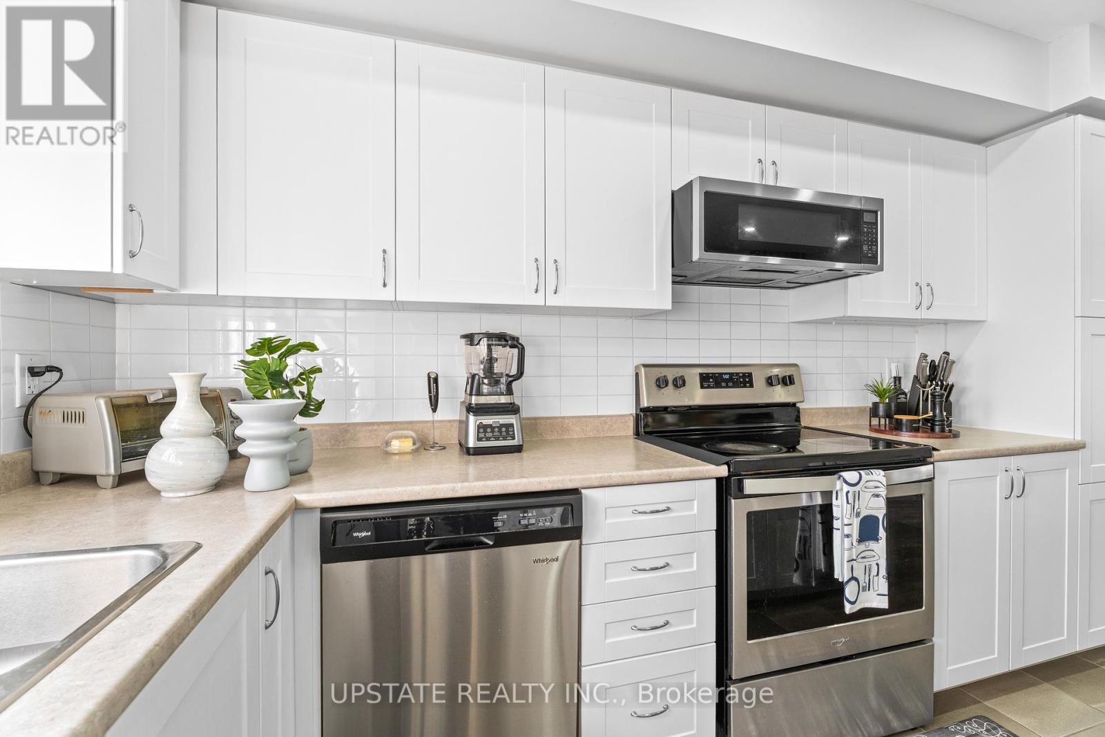 Photo 13 of 37 250 Sunny Meadow Boulevard, Brampton ON