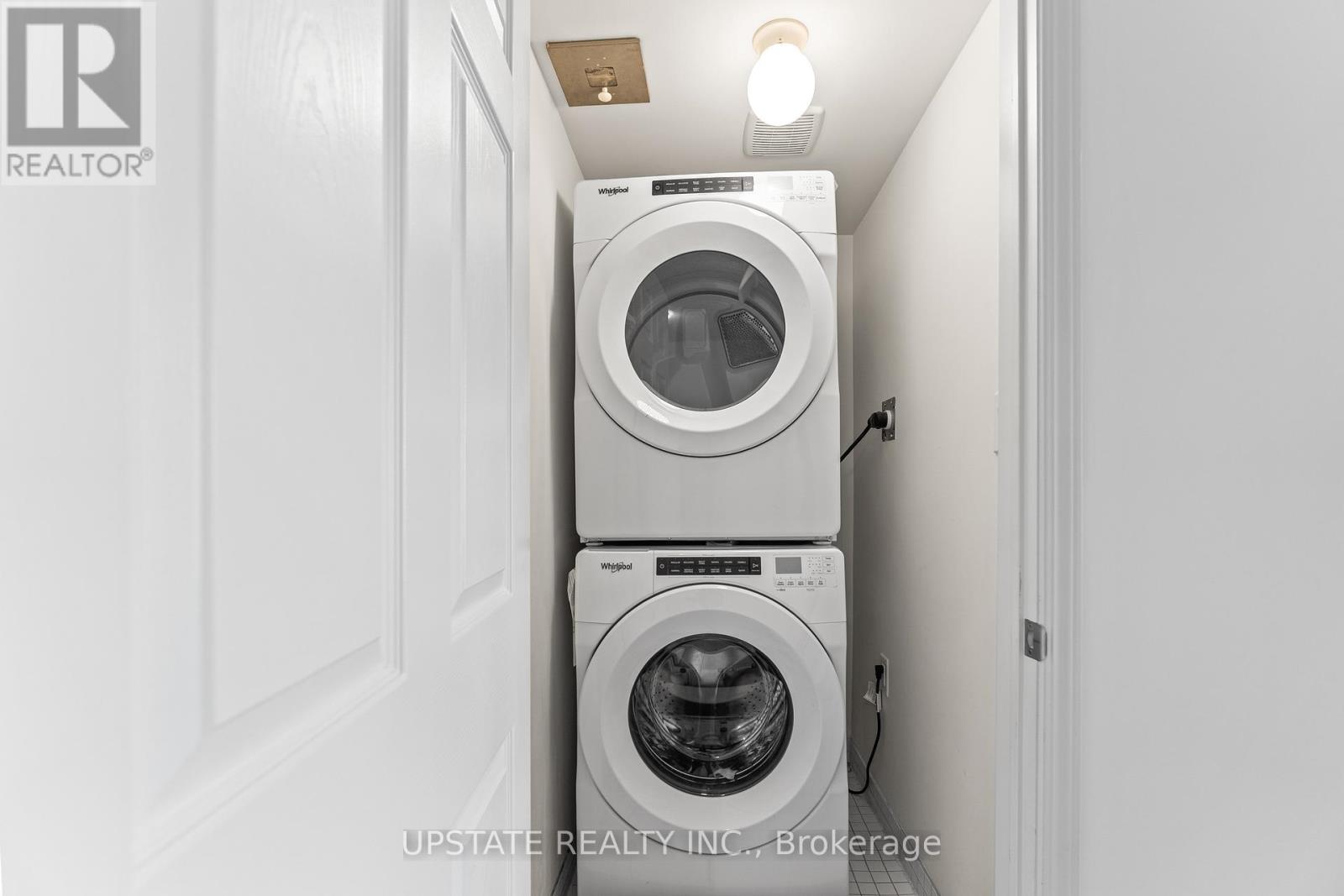 Photo 31 of 37 250 Sunny Meadow Boulevard, Brampton ON