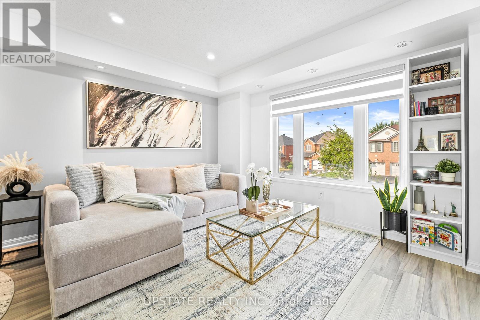 Photo 5 of 37 250 Sunny Meadow Boulevard, Brampton ON