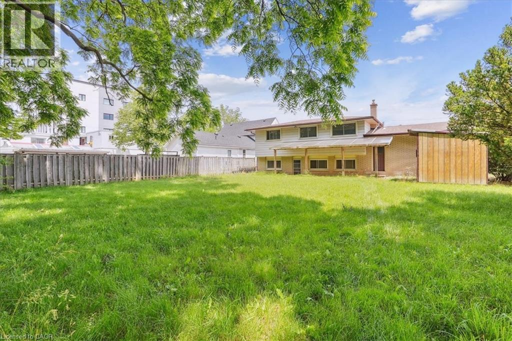 Photo 19 of 4498 Ontario Street, Beamsville ON