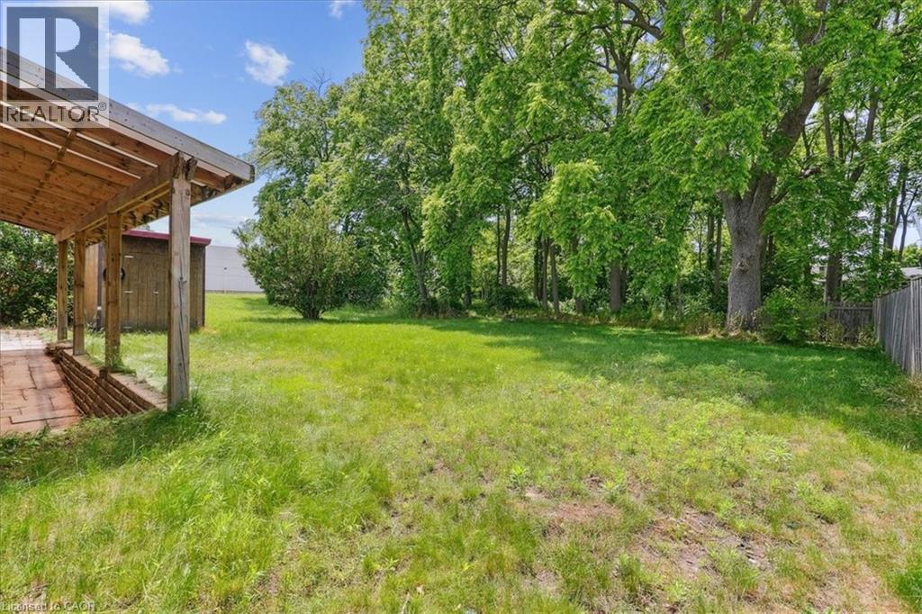 Photo 21 of 4498 Ontario Street, Beamsville ON