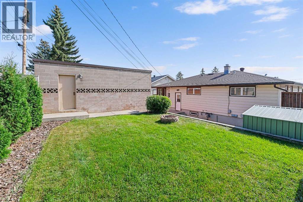 Photo 48 of 18 Cornell Place Nw, Calgary AB