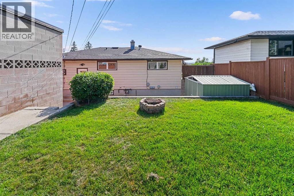 Photo 47 of 18 Cornell Place Nw, Calgary AB
