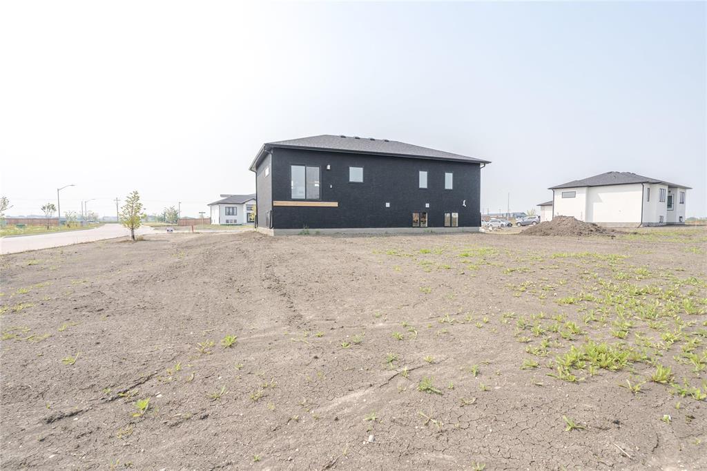 Photo 37 of 2 Wild Plum Lane, Steinbach MB