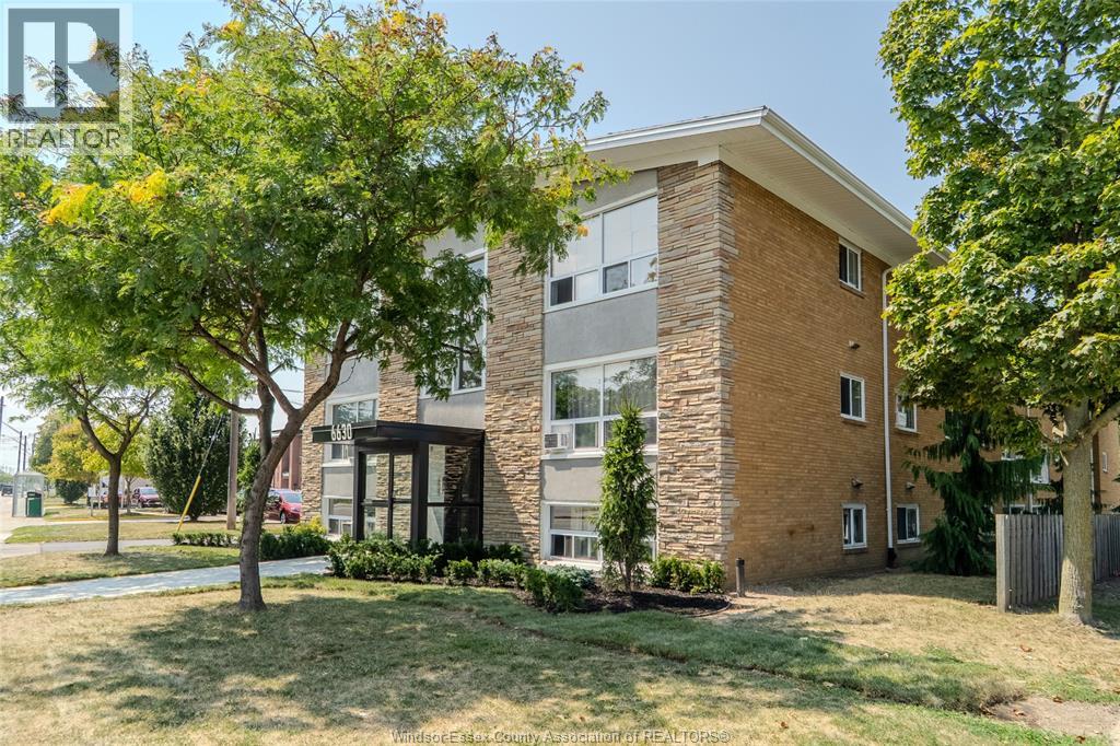 Photo 1 of 6630 Wyandotte Street East, Windsor ON