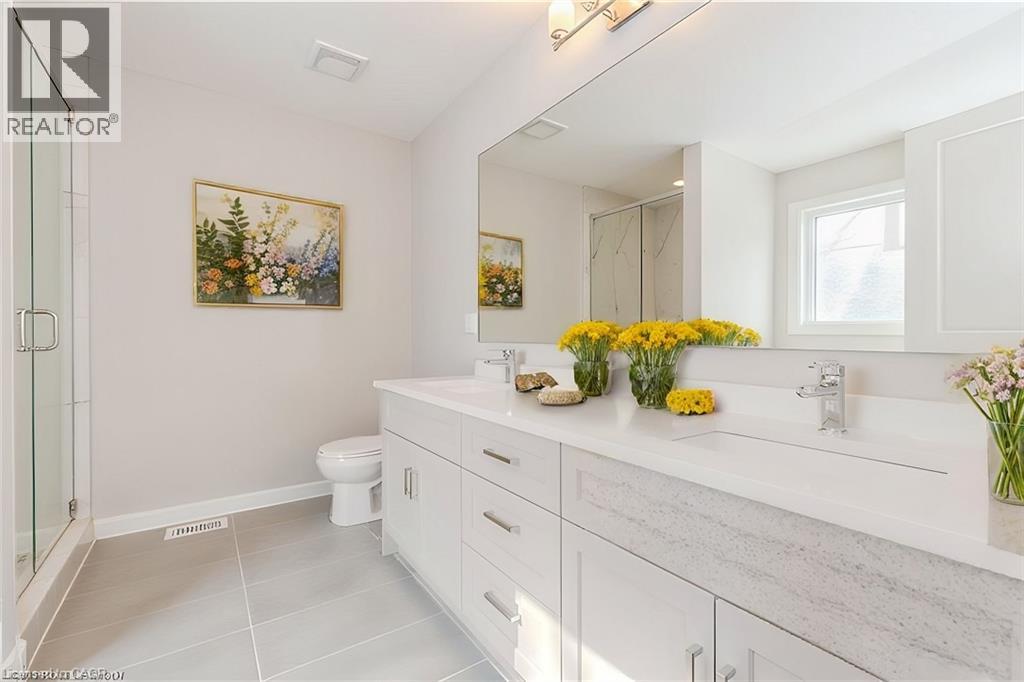Photo 15 of 82 Quarry Park Drive, Kitchener ON
