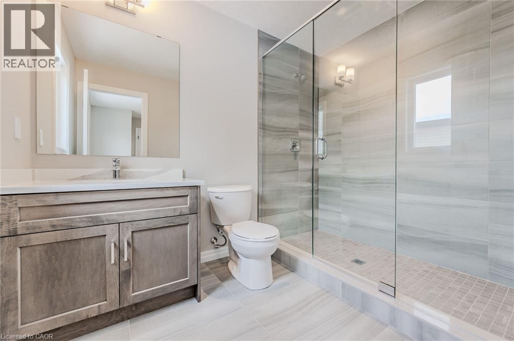 Photo 17 of 82 Quarry Park Drive, Kitchener ON