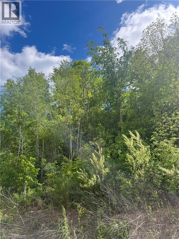 Photo 26 of 82 Quarry Park Drive, Kitchener ON