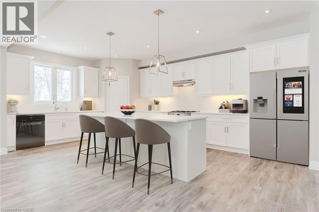 Photo 5 of 82 Quarry Park Drive, Kitchener ON