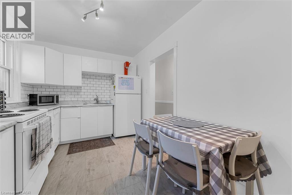 Photo 11 of 287 East 33rd Street, Hamilton ON