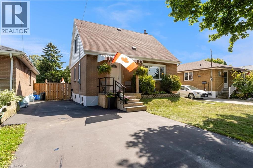Photo 2 of 287 East 33rd Street, Hamilton ON
