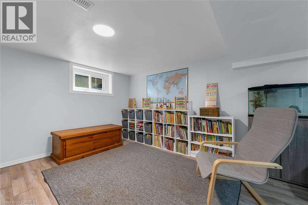 Photo 20 of 287 East 33rd Street, Hamilton ON