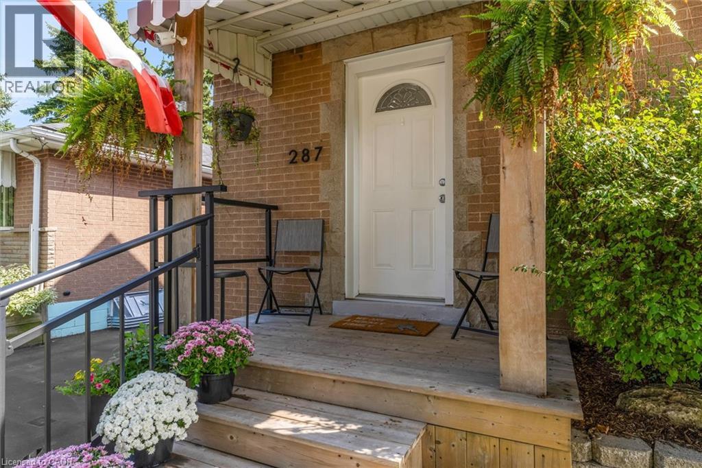 Photo 3 of 287 East 33rd Street, Hamilton ON